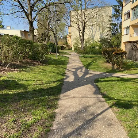 - Proche Gare Tgv Et Paris *